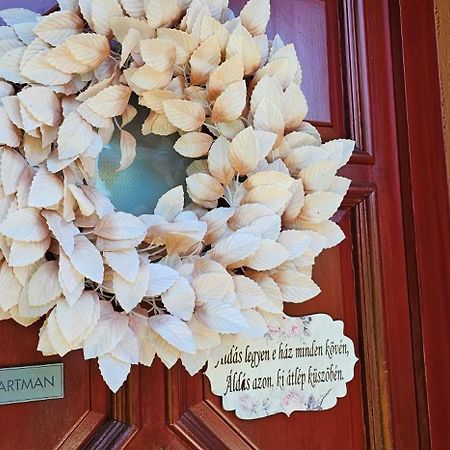 Nyirjes Vendeghaz Hotell Balassagyarmat Exteriör bild