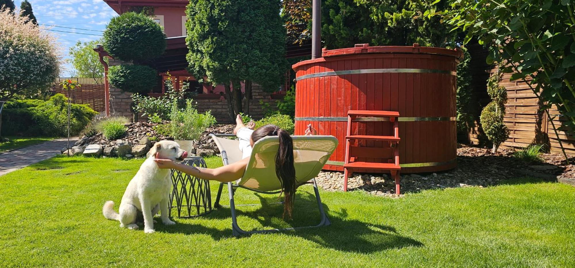 Nyirjes Vendeghaz Hotell Balassagyarmat Exteriör bild