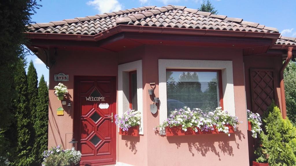 Nyirjes Vendeghaz Hotell Balassagyarmat Exteriör bild